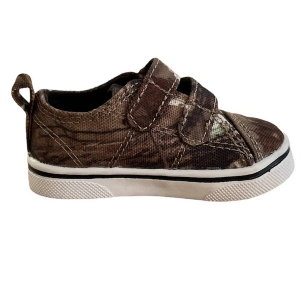 REALTREE Baby Boy Camo Canvas‎ Sneakers NWOT Sz. 2